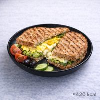 Avokadolu Yumurtalı Tam Buğday Tost